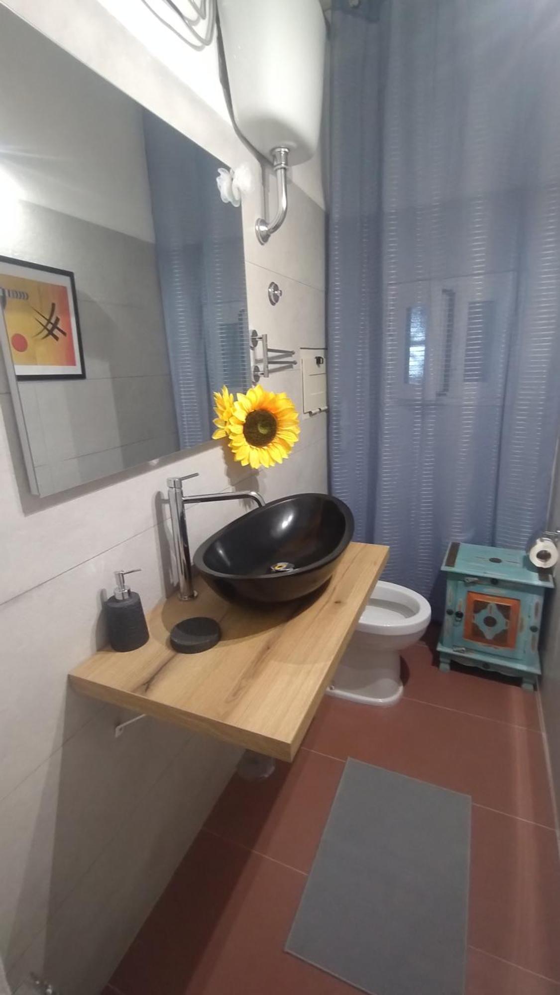 Plebiscito Suite Apartment Naples Luaran gambar