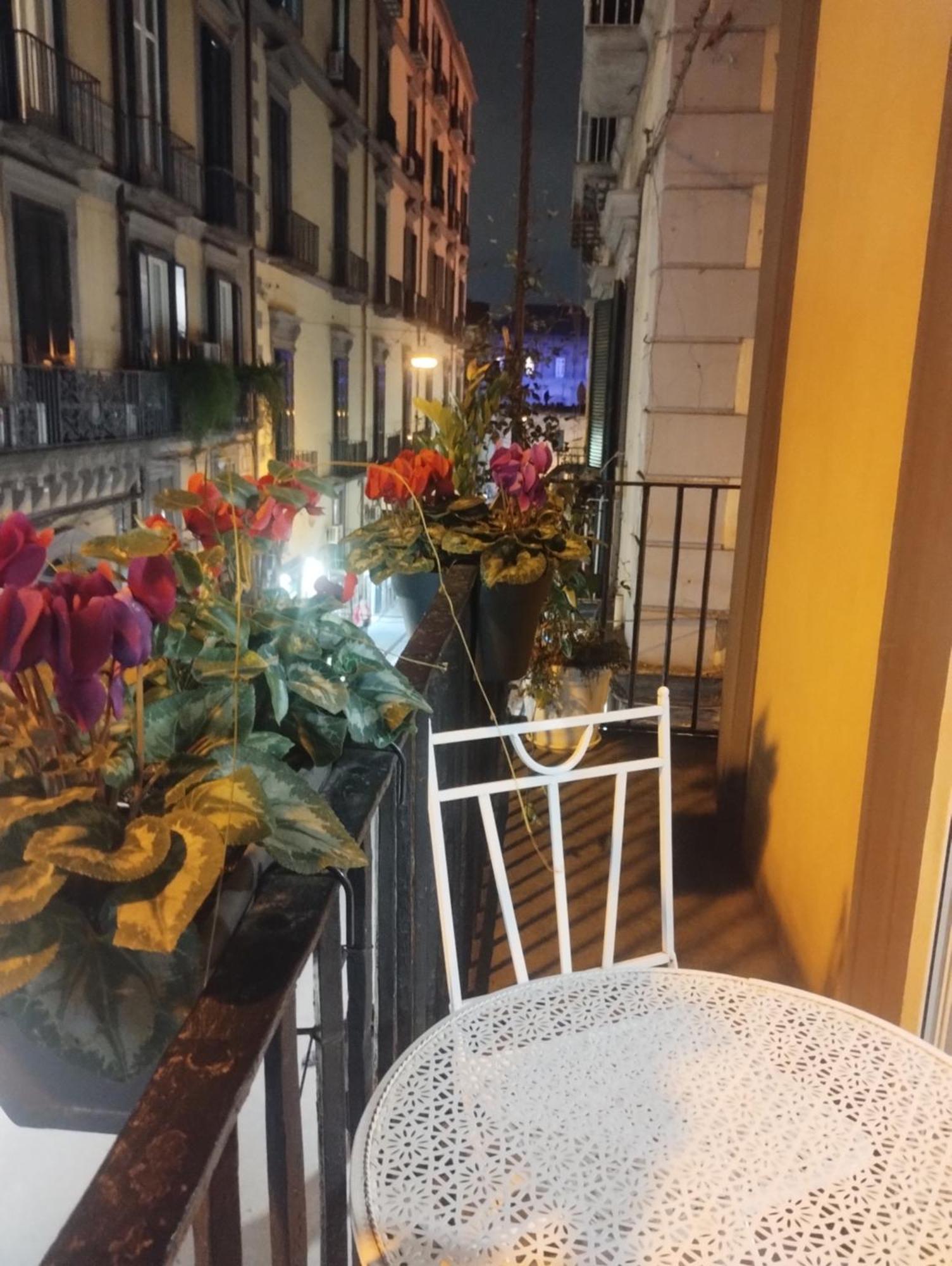 Plebiscito Suite Apartment Naples Luaran gambar